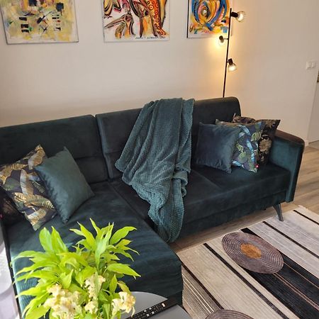 Apartament Nina เยเลเนียกูรา ภายนอก รูปภาพ