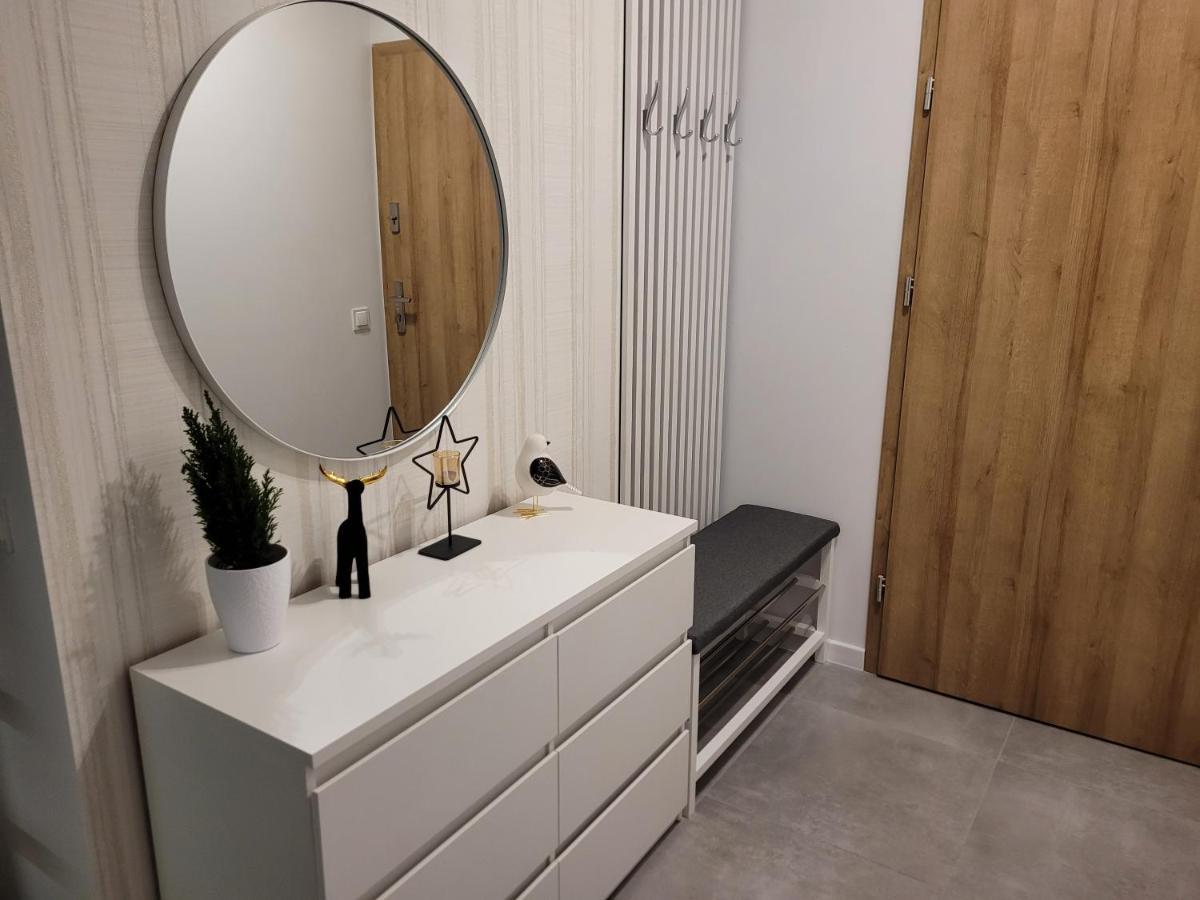 Apartament Nina เยเลเนียกูรา ภายนอก รูปภาพ